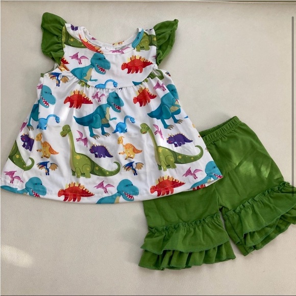 Other - Dinosaur Jungle life cute animal ruffle shorts top set